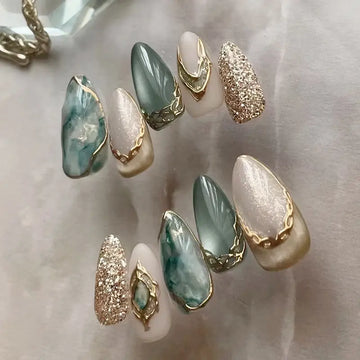 Press-On Nails with Teal to Ombre Glitter